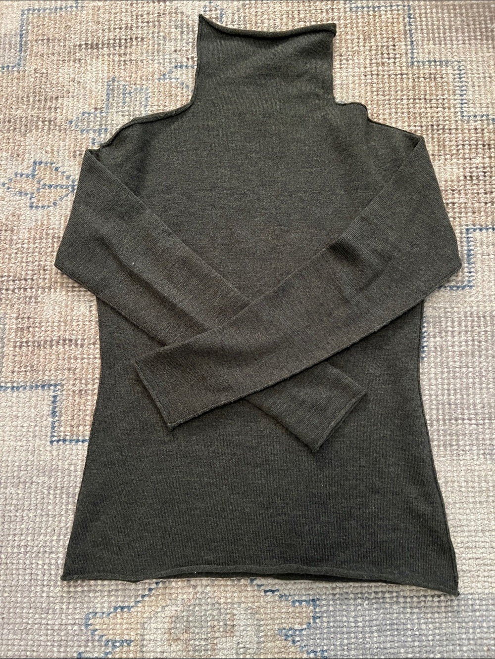 Banana Republic Dark Green Turtleneck Neck Sweater